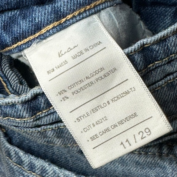 Kancan Women's Blue Jeans Raw Hem Distressed Shorts Size 29 - Picture 12 of 13